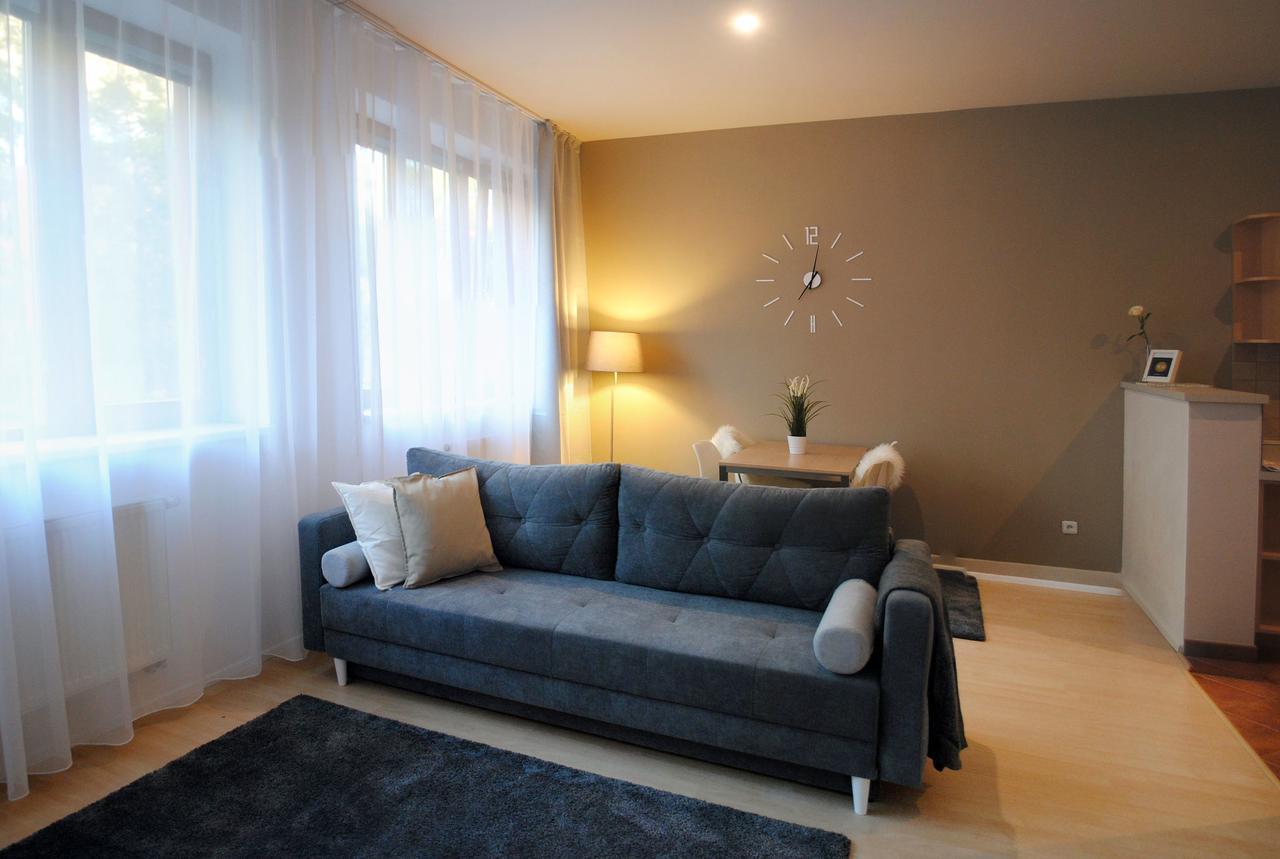 Apartment Centrum + Parking ออลอโมตซ์ ภายนอก รูปภาพ